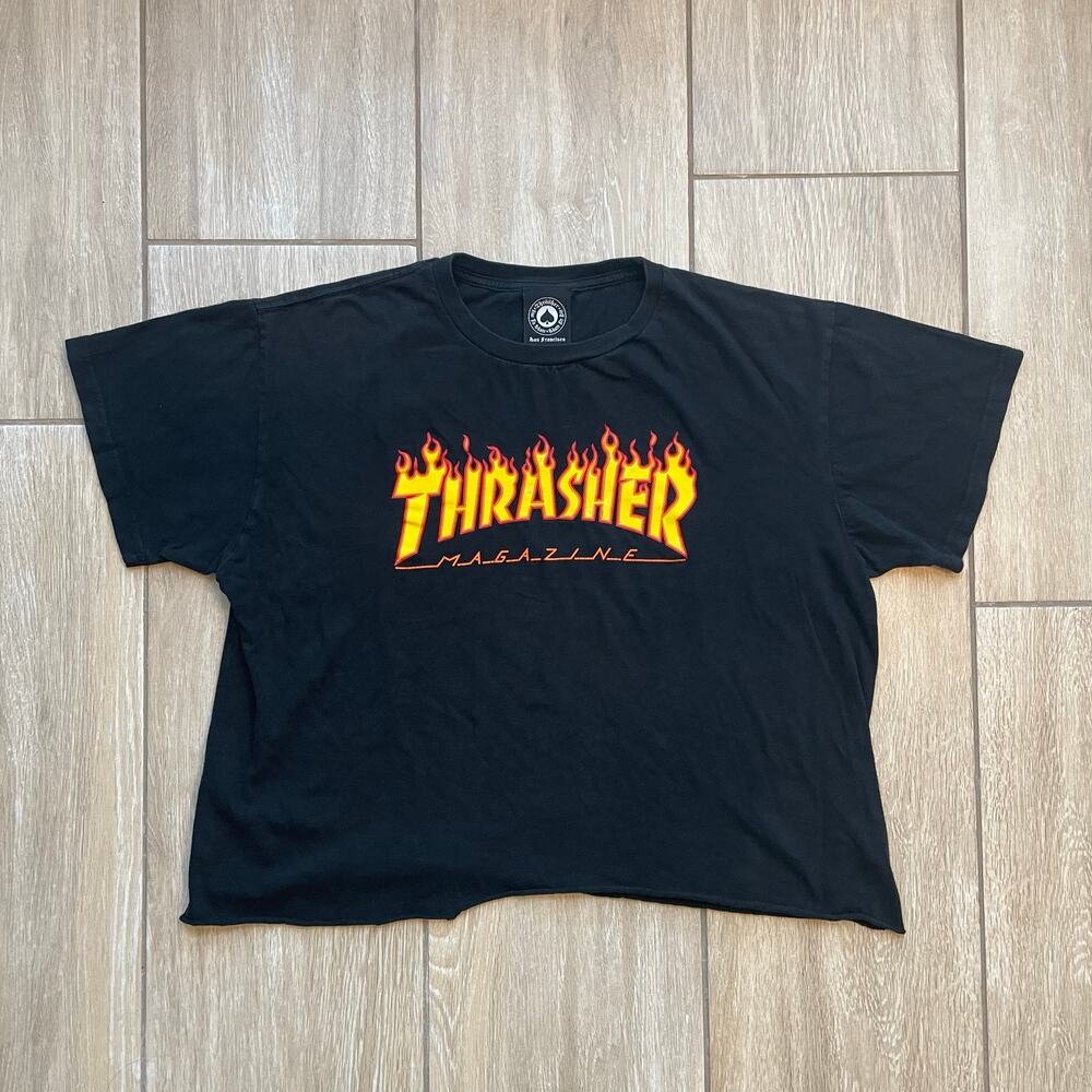 Thrasher Flame Logo Cropped Tee Womens Medium Black Skate Graphic Shirt